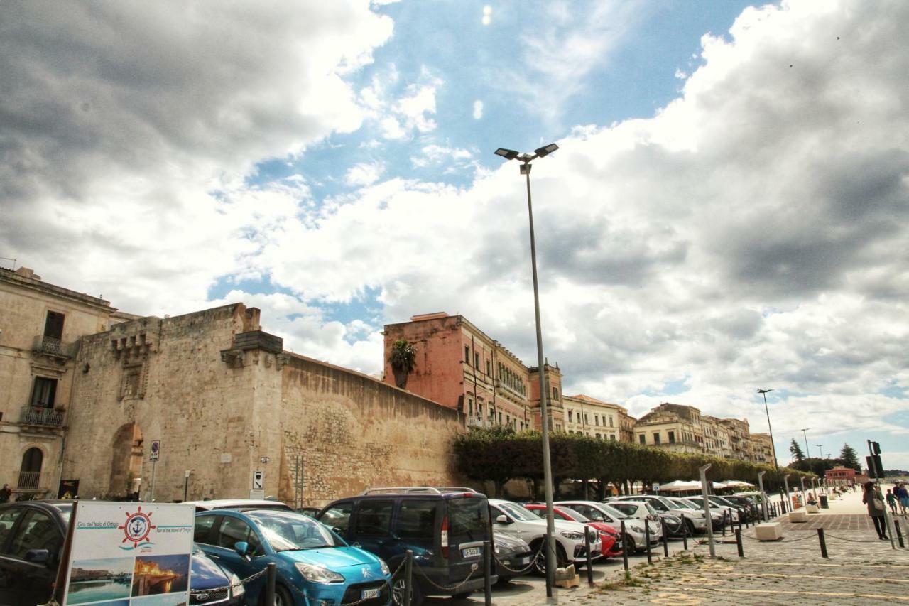 Essentia Rooms- Ortigia Holidays Syracuse Exterior photo